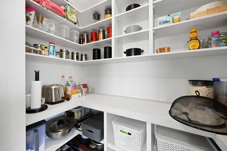 2/10 Bourn Heath Drive Rototuna_7