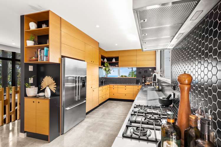 11 Edwin Mitchelson Road Muriwai_2