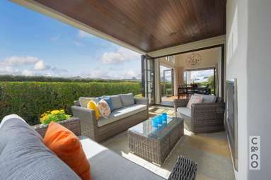 8 Tauwaka Crescent_1