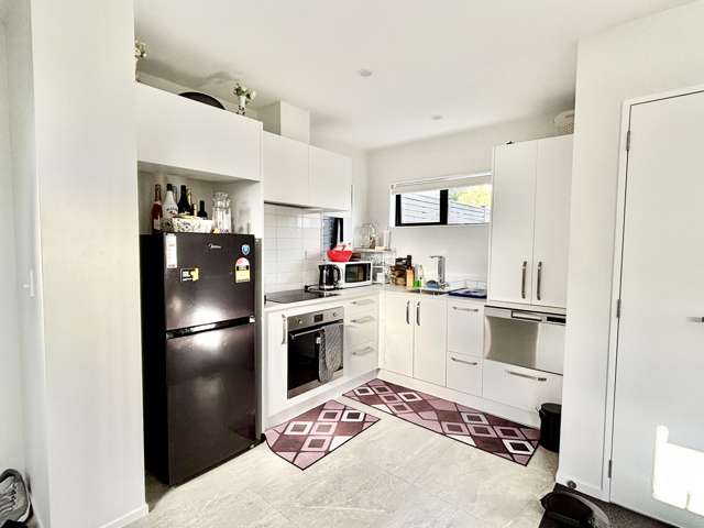 4/110 Kervil Ave Te Atatu Peninsula_1