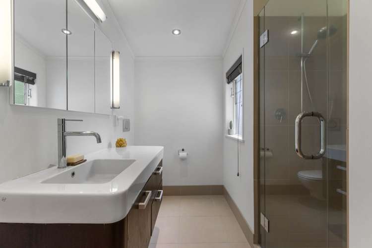 43 Howard Road Northcote_14