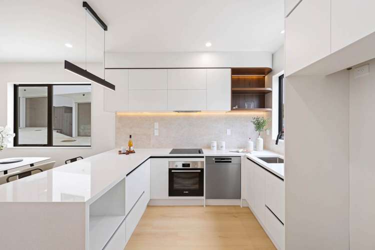 Lots 1-5/13 Meadway Sunnyhills_7