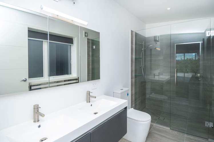 32 Royd Road West Gisborne_14