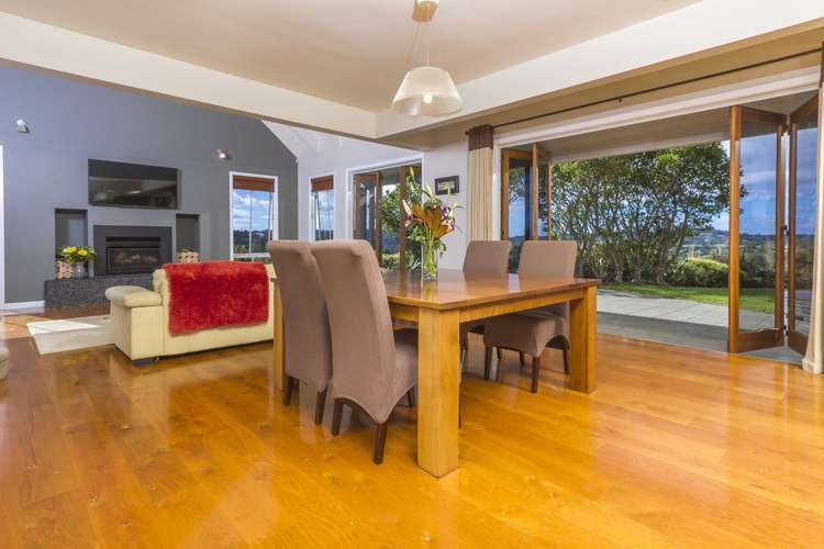 161 Lloyd Road Riverhead_9