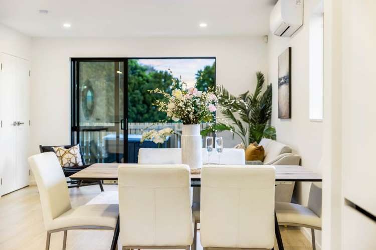 1/135 Lancaster Road Beach Haven_16