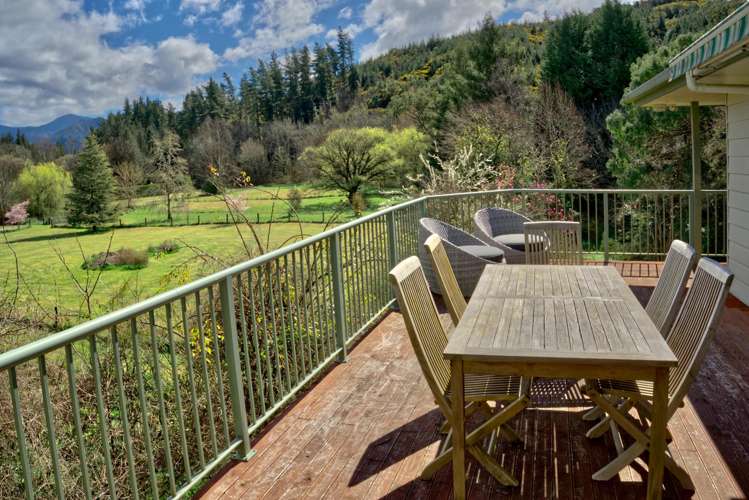 916 Waiwhero Road Ngatimoti_12