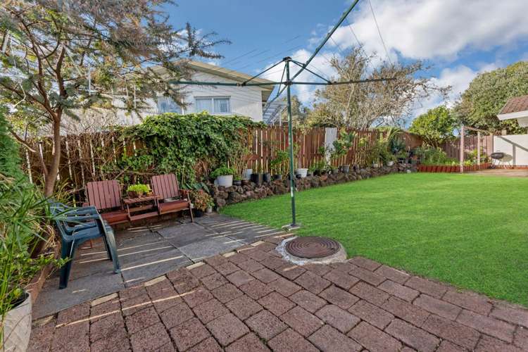 2/7 Abelia Place Papatoetoe_14