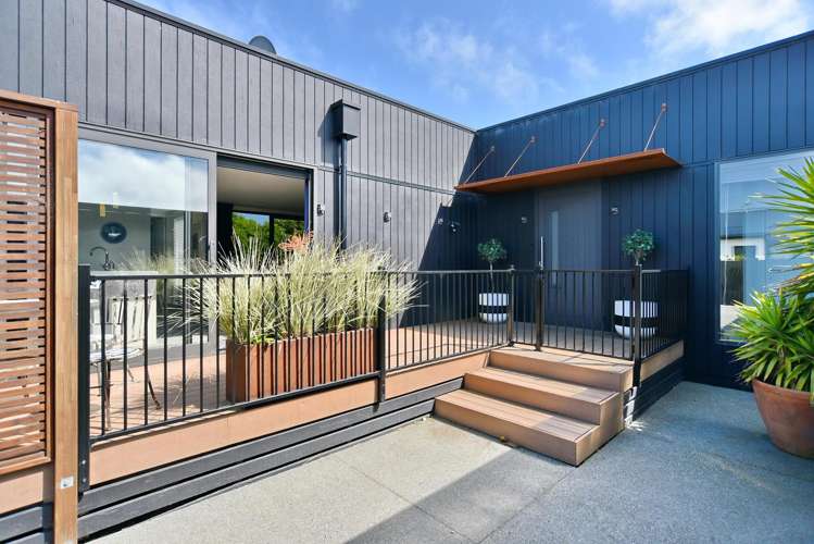 102 Hills Road Edgeware_14