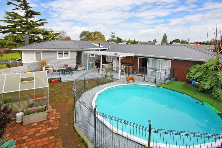 6 Kirton Crescent Manurewa_9