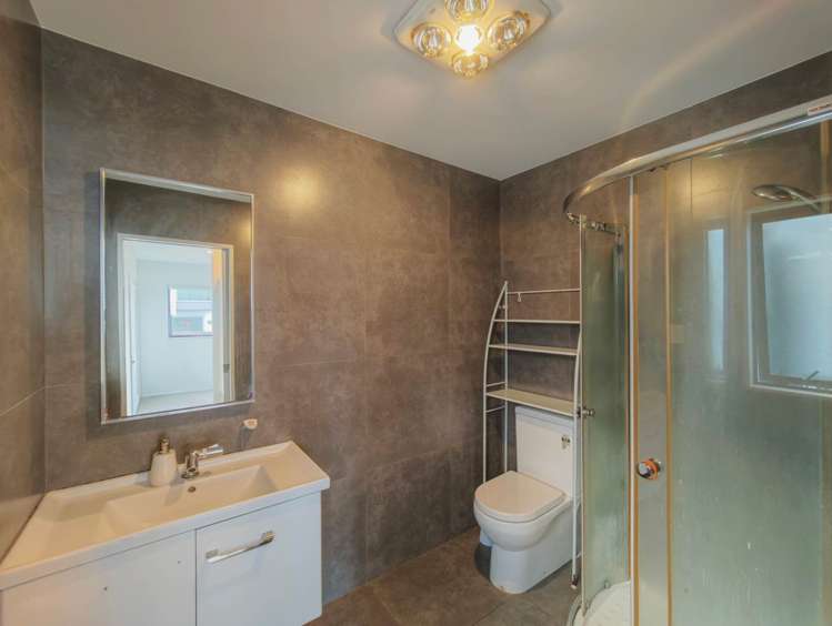 245B Beach Haven Road Birkdale_14