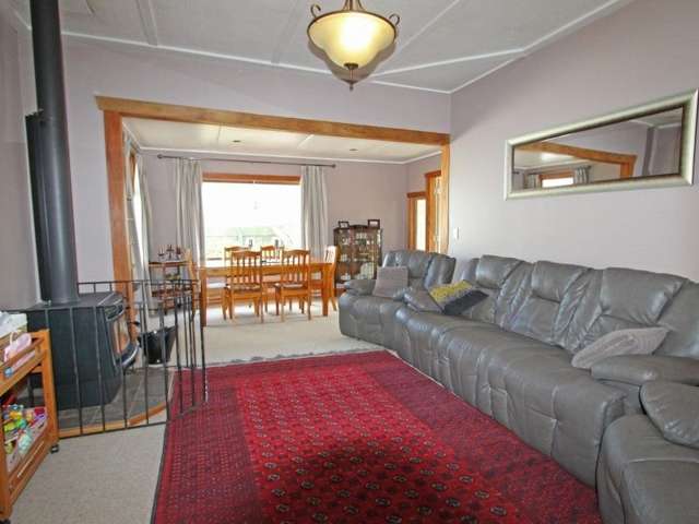 7 Albert Street Pahiatua_3
