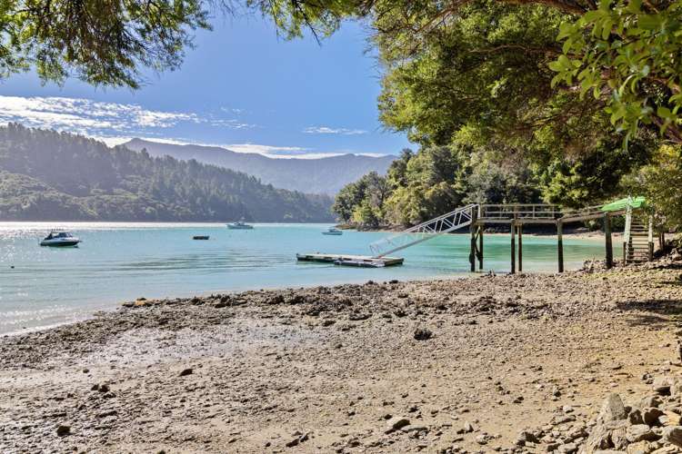 1775 Kenepuru Road Broughton Bay_23