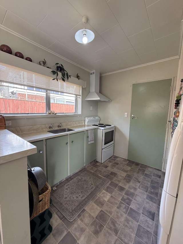 2/225 Annesbrook Drive 1951_4