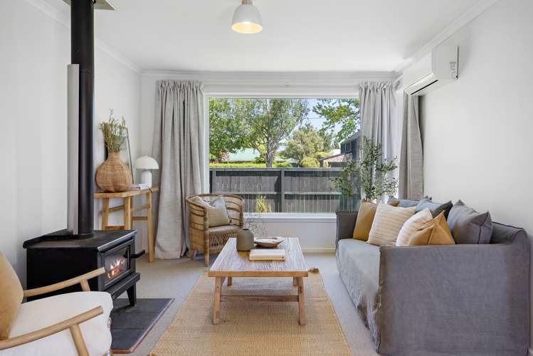 36 Eveleyn Couzins Avenue Richmond_5