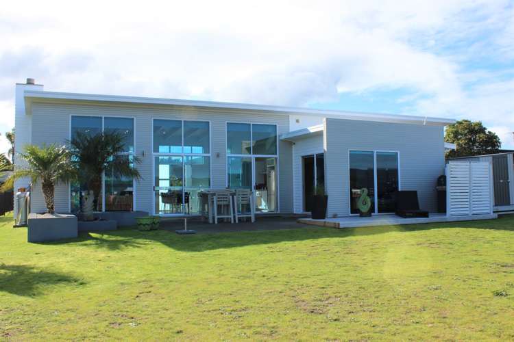 104 The Fairway Matarangi_12