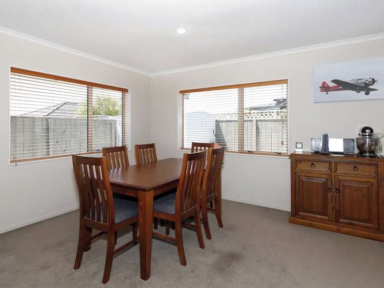 1 Silk Close Witherlea_5