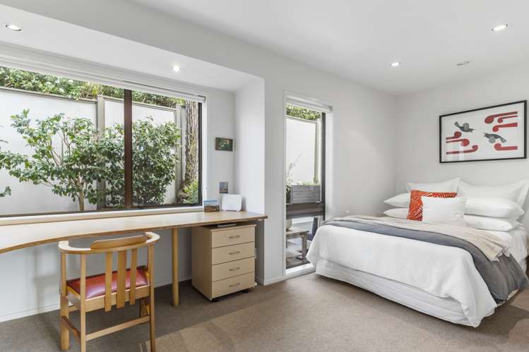 2a Heywood Crescent Epsom_16