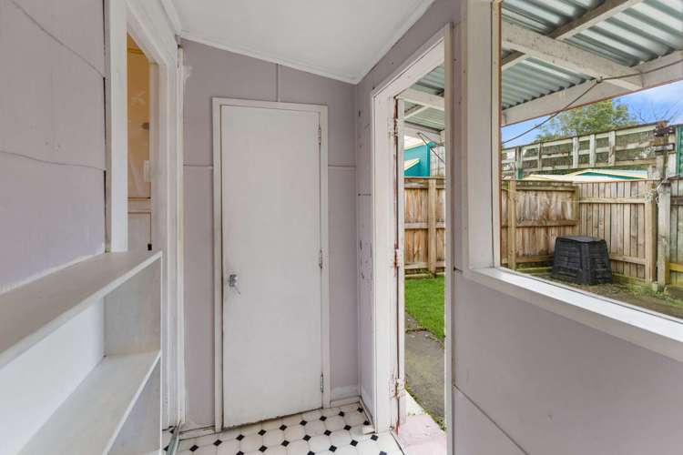 26 Worcester Street West End_14