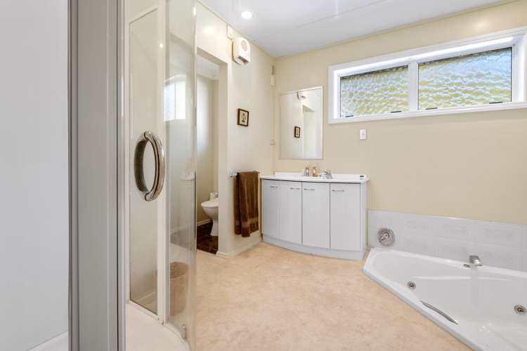 18 Seaview Crescent Picton_10