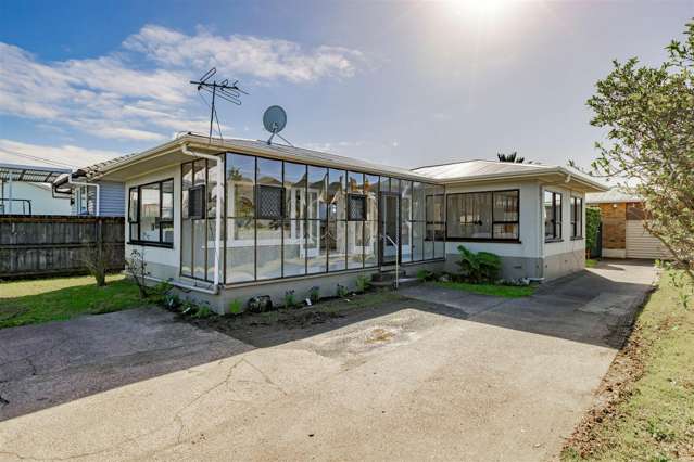 436 Richardson Road Mount Roskill_2