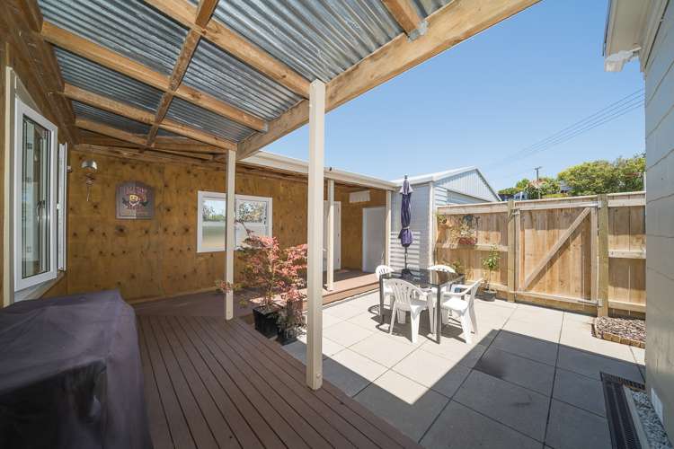 5 King Street Halcombe_17