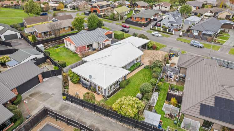 3 Pyatt Place Redwood_24