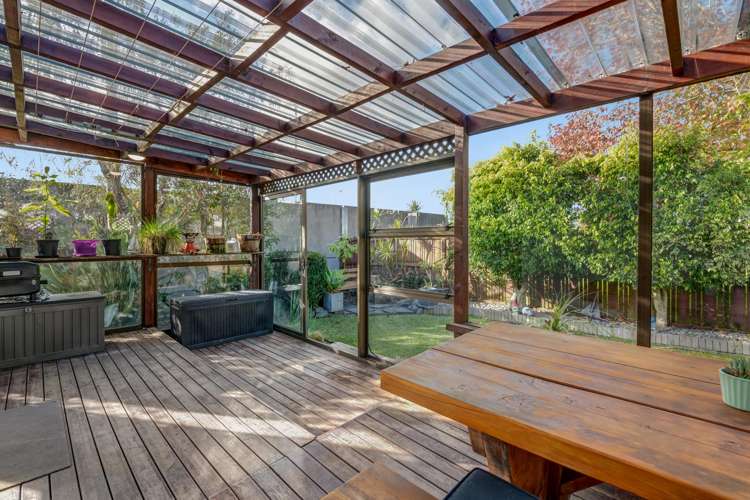 2/41 Barbados Drive Unsworth Heights_10