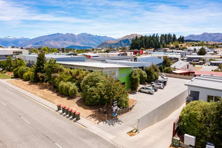 17 Plantation Road Wanaka_1