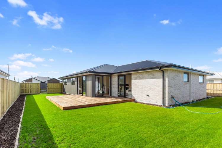 54 Benashet Drive Lincoln_26