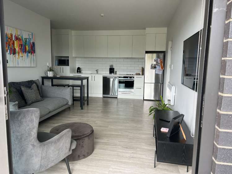 204/7e Hinaki Street Point England_0