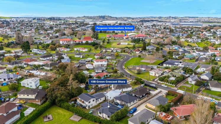 15b Crown Crescent Otara_1