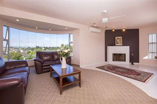 8 Woodview Rise Botany Downs_2