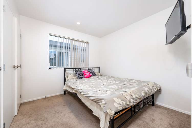 6 Rosewell Crescent Flat Bush_14