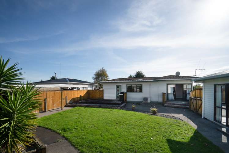 6 Belvedere Crescent Takaro_12