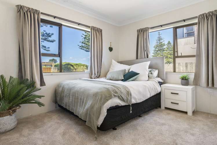 88 Marine Parade Mount Maunganui_21