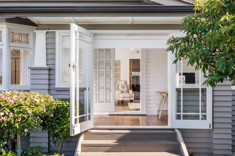 13 Peet Avenue Royal Oak_20