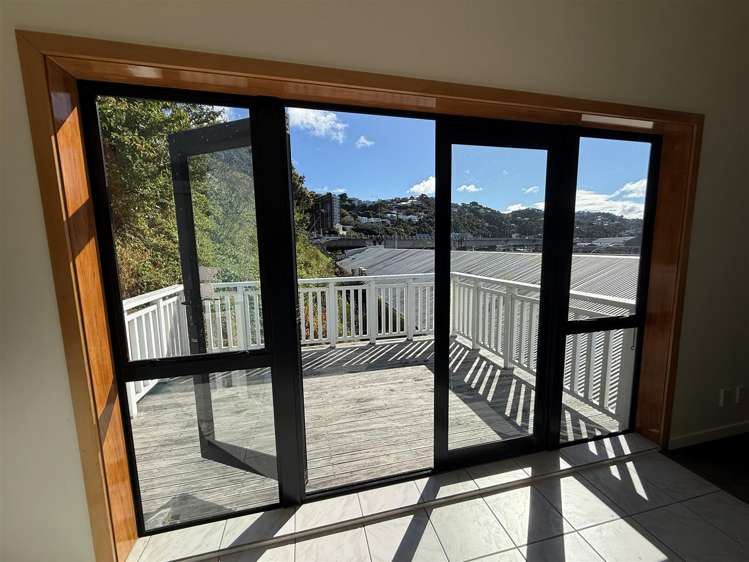 Suite 2, 225-231 Thorndon Quay Pipitea_7