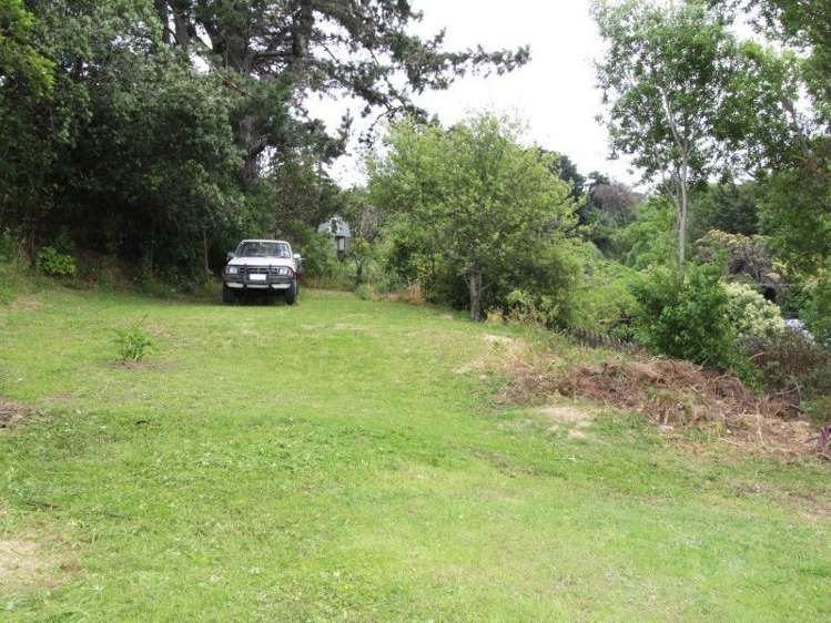 220 Sievers Grove Cannons Creek_1