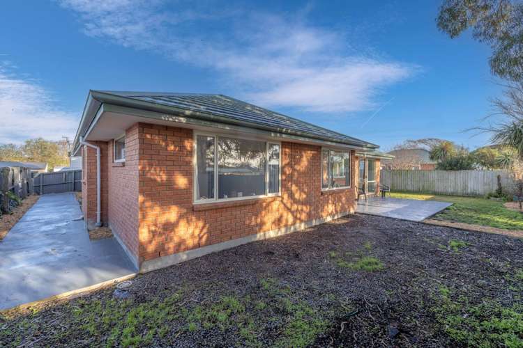 22a Lenton Street Aranui_14