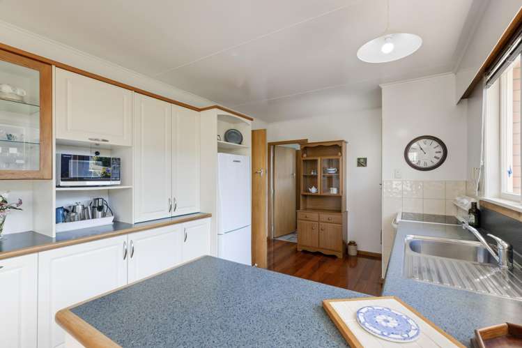 206b Tukapa Street Westown_15