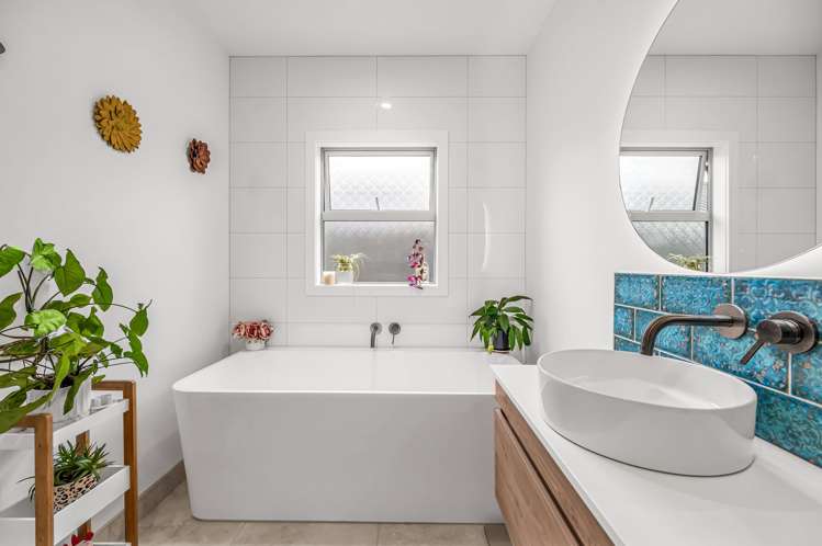 47 Pelorus Avenue Poraiti_11