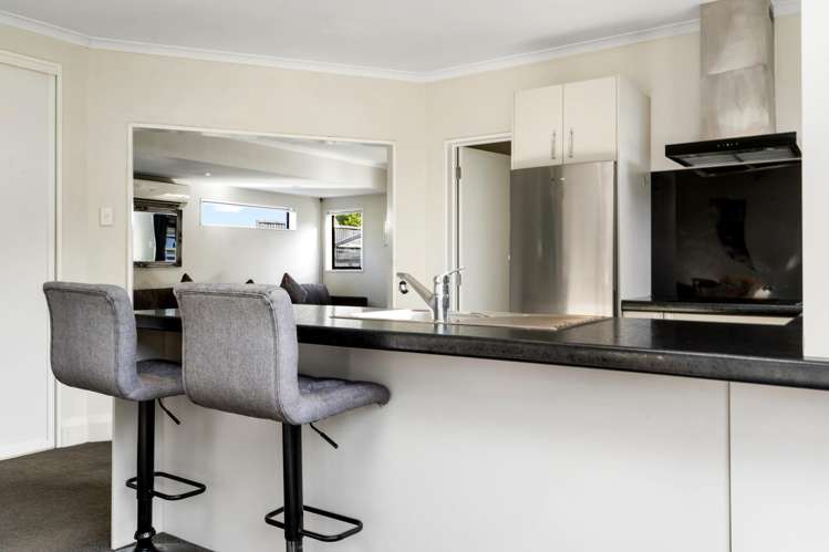 17 Goldsmith Place Waltham_4