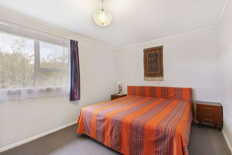 24 Bartlett Grove Tawa_9