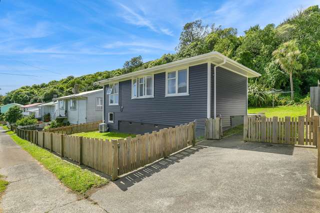 38 Cardiff Crescent Cannons Creek_3