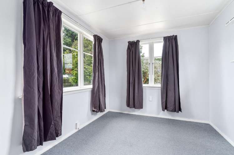 238 High Street North Carterton_12