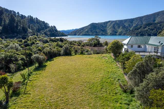 571 Port Underwood Road Whatamango Bay_3