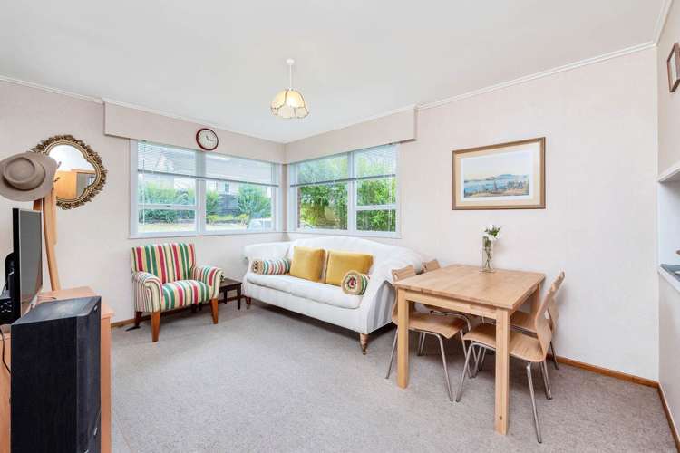 2/8 Westward Ho Glen Eden_19