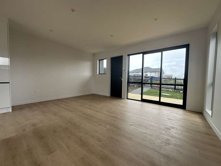 1/130 Te Oneroa Way Long Bay_5