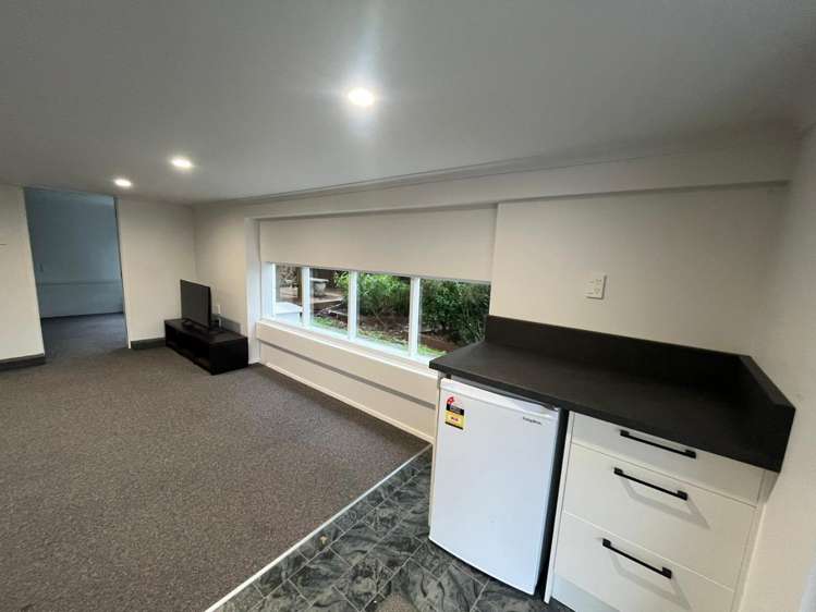 4/305 Great North Road Henderson_11