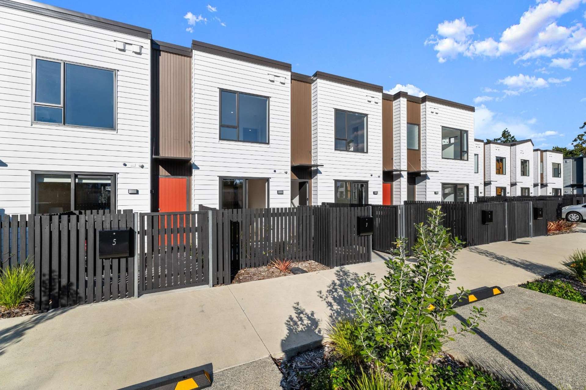 7 Isabella Lane Henderson_0